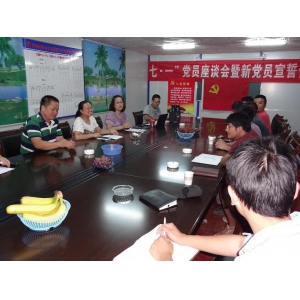 公路工程分公司：党建工作下基层